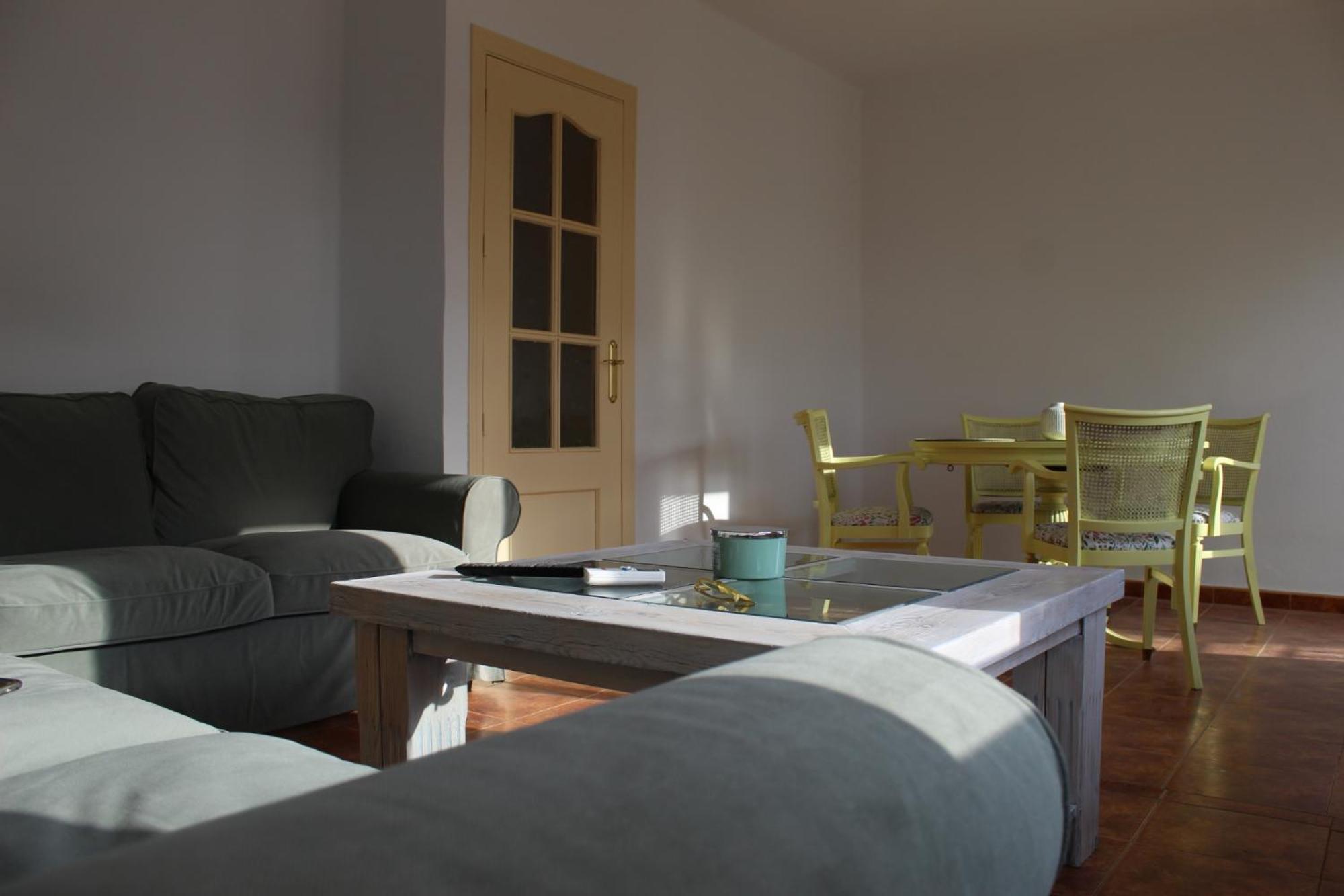 Ella Apartment Казорла Екстериор снимка