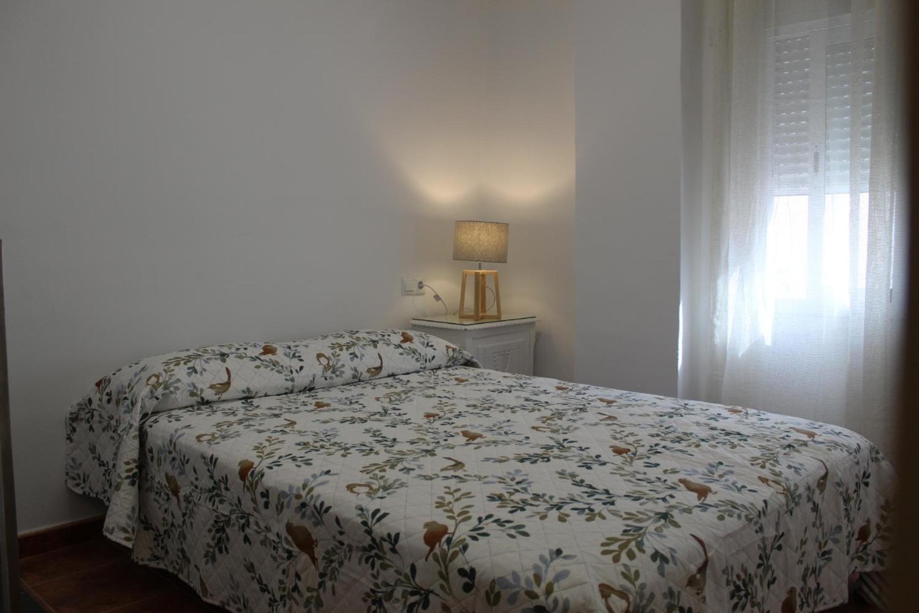 Ella Apartment Казорла Екстериор снимка