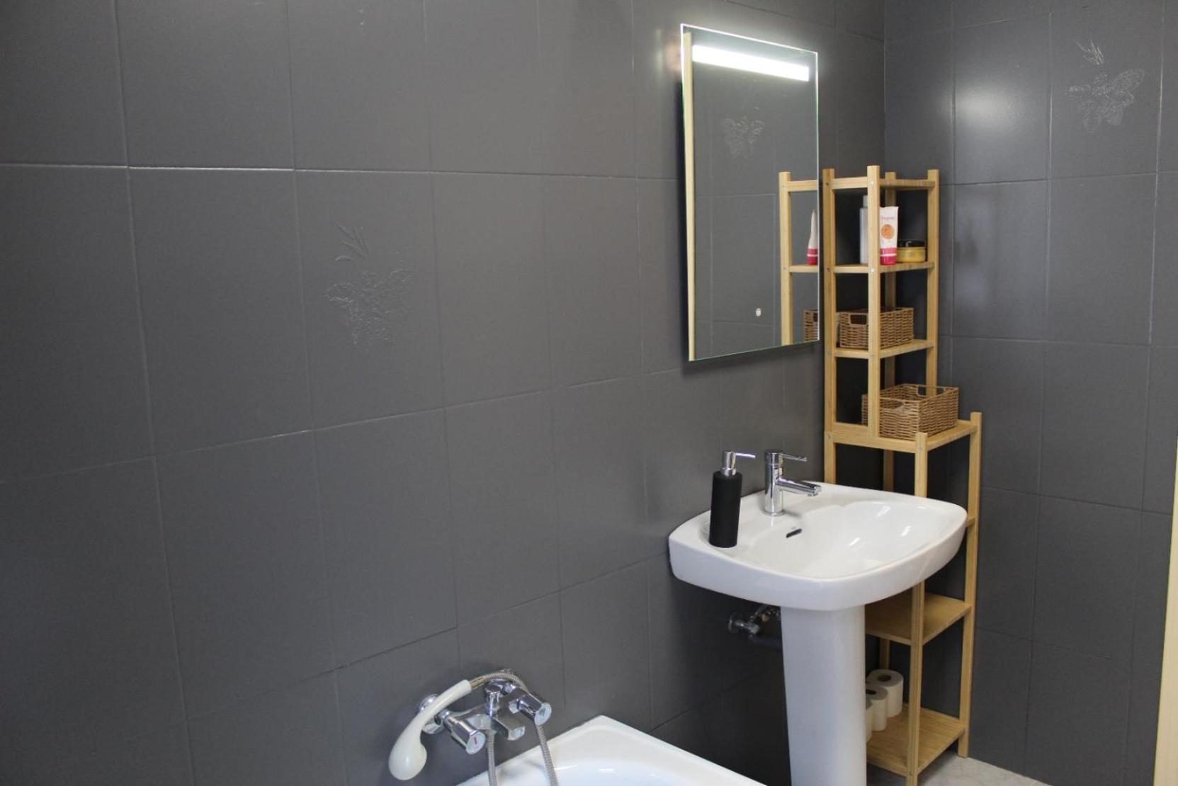 Ella Apartment Казорла Екстериор снимка